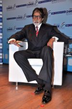 Amitabh Bachchan at Yes Bank Awards event in Mumbai on 1st Oct 2013 (81).jpg